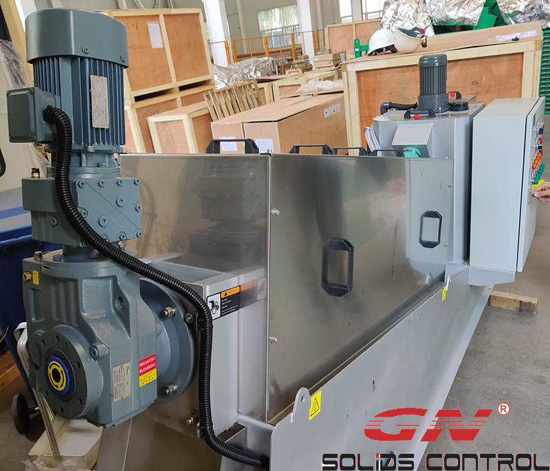 screw press dewatering machine